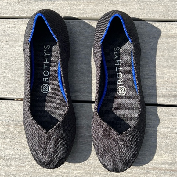 Rothy’s Black Flats Slip On Shoes - Picture 2 of 11